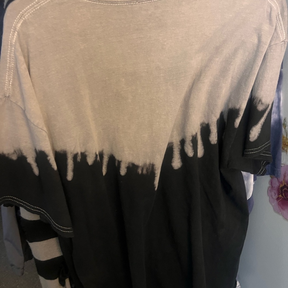 Rue21 Gray and Black ACDC Graphic Tee - Picture 2 of 2